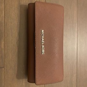 Used Michael Kors Deep Pink Wallet